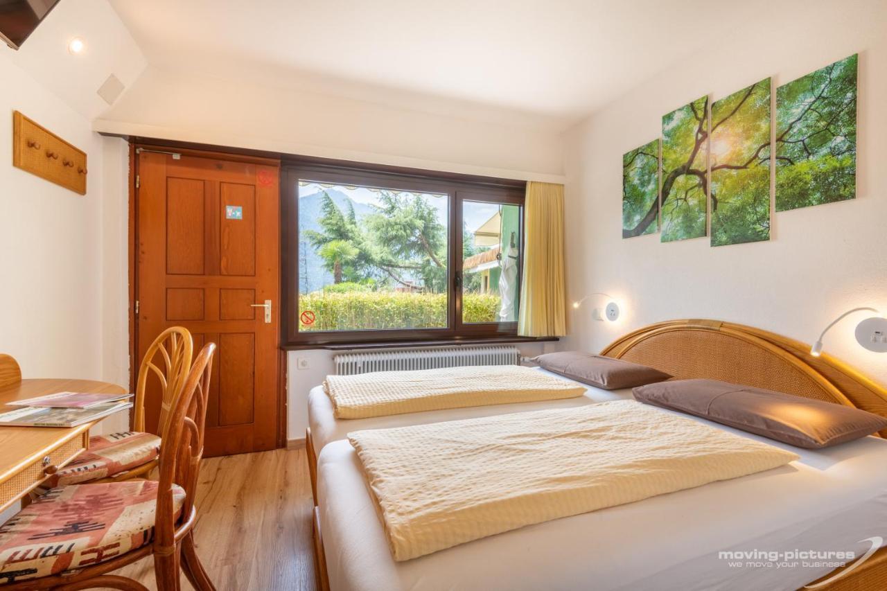 Bamboohouse Motel Riazzino Екстериор снимка